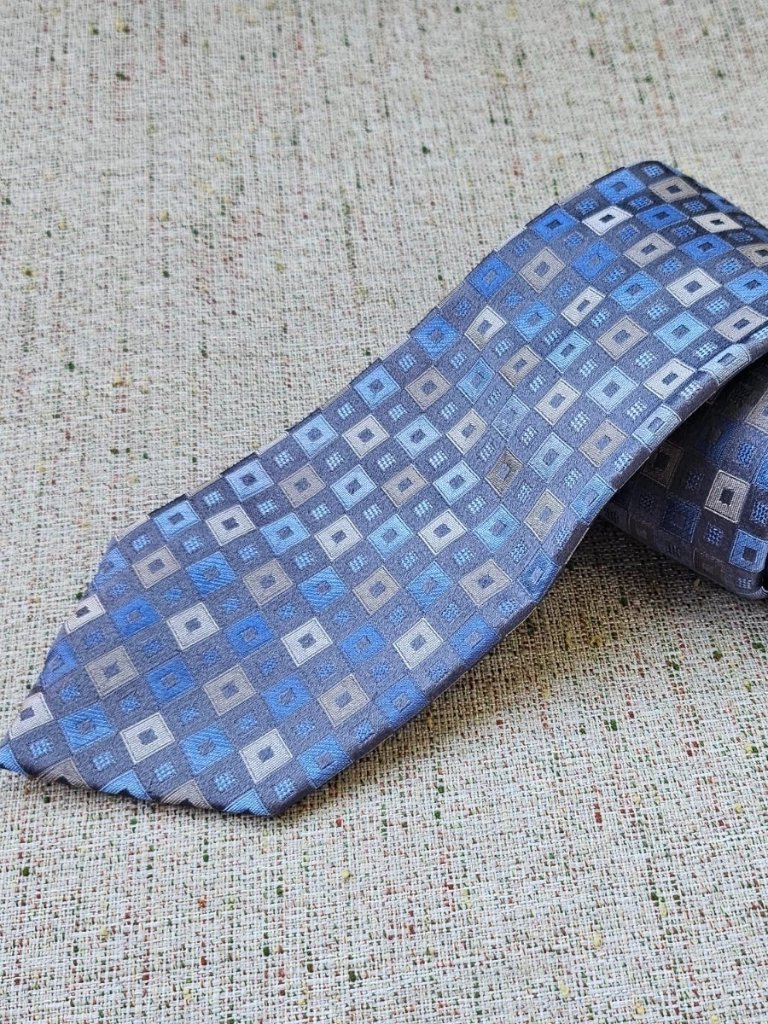 Kenneth Cole Reaction Men Tie 100 Silk Blue Necktie Classic Tie